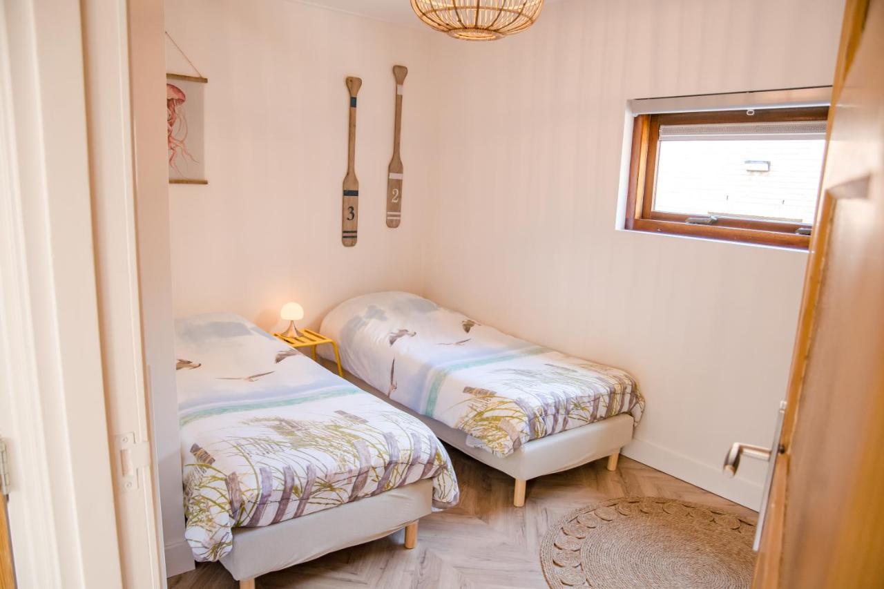 Beachhouse Anna, 1 Minute Walk To The Beach And Centre Of Katwijk, Free Private Parking Next To The House ! Katwijk aan Zee Luaran gambar